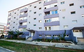 Apartment Little Violet - Balcony & Free Parking