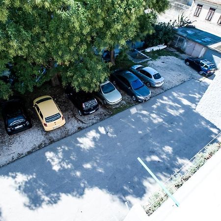 Apartment Little Violet - Balcony & Free Parking Zadar Exterior photo